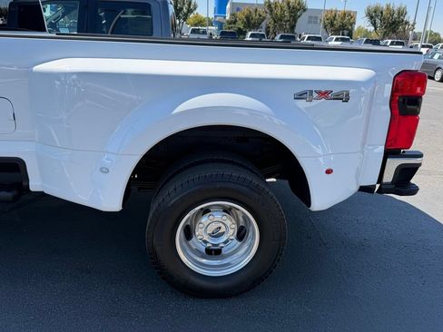 Used 2026 Ford F350 Lariat AWD/4WD image 9