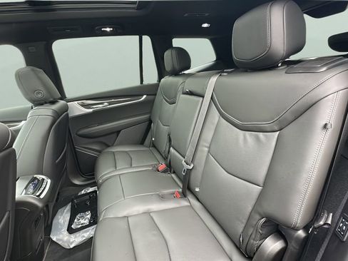 New 2025 Cadillac XT6 Sport w/ Technology Package image 15