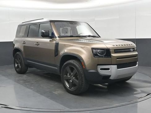 Used 2020 Land Rover Defender 110 SE AWD/4WD image 1