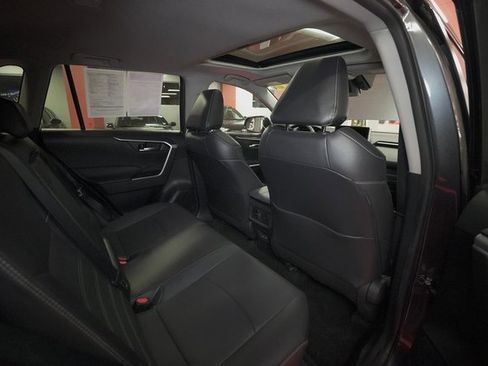 Certified 2023 Toyota RAV4 XLE Premium image 17