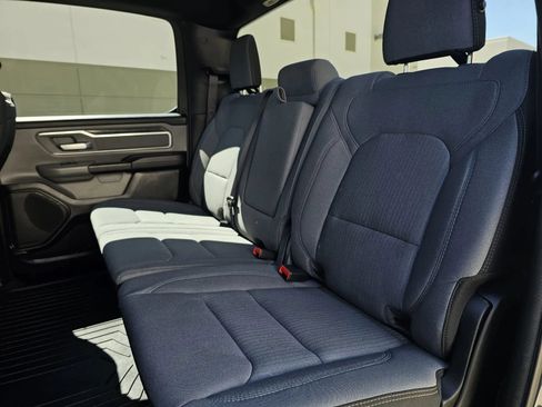 Used 2021 RAM 1500 Big Horn AWD/4WD image 14