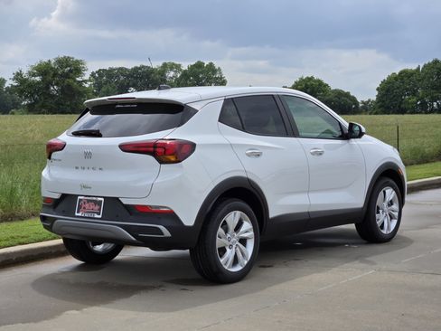 New 2026 Buick Encore GX Preferred w/ Advanced Technology Package AWD/4WD image 8
