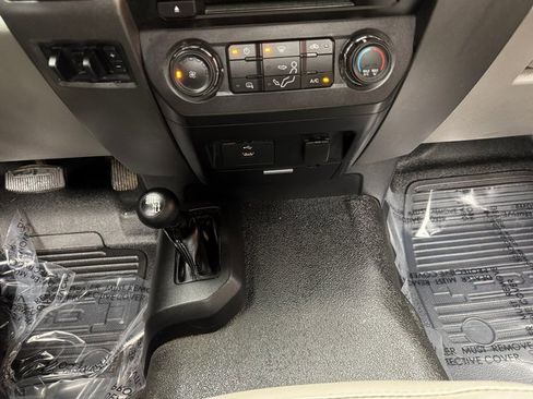 Used 2018 Ford F350 XL w/ Power Equipment Group image 19