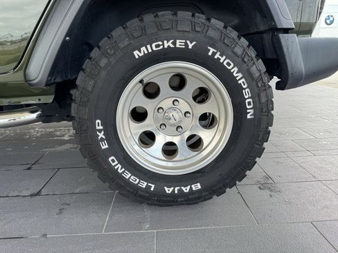 Used 2022 Jeep Wrangler Unlimited Sport image 10