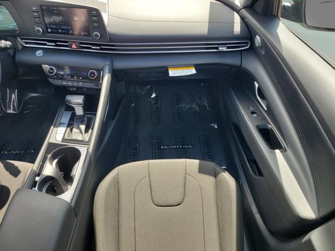 New 2025 Hyundai Elantra Blue image 15