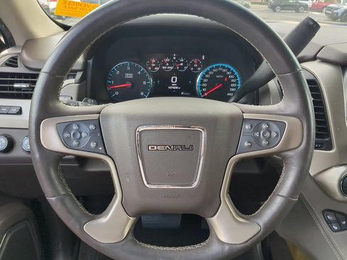 Used 2017 GMC Yukon Denali w/ Enhanced Security Package AWD/4WD image 32