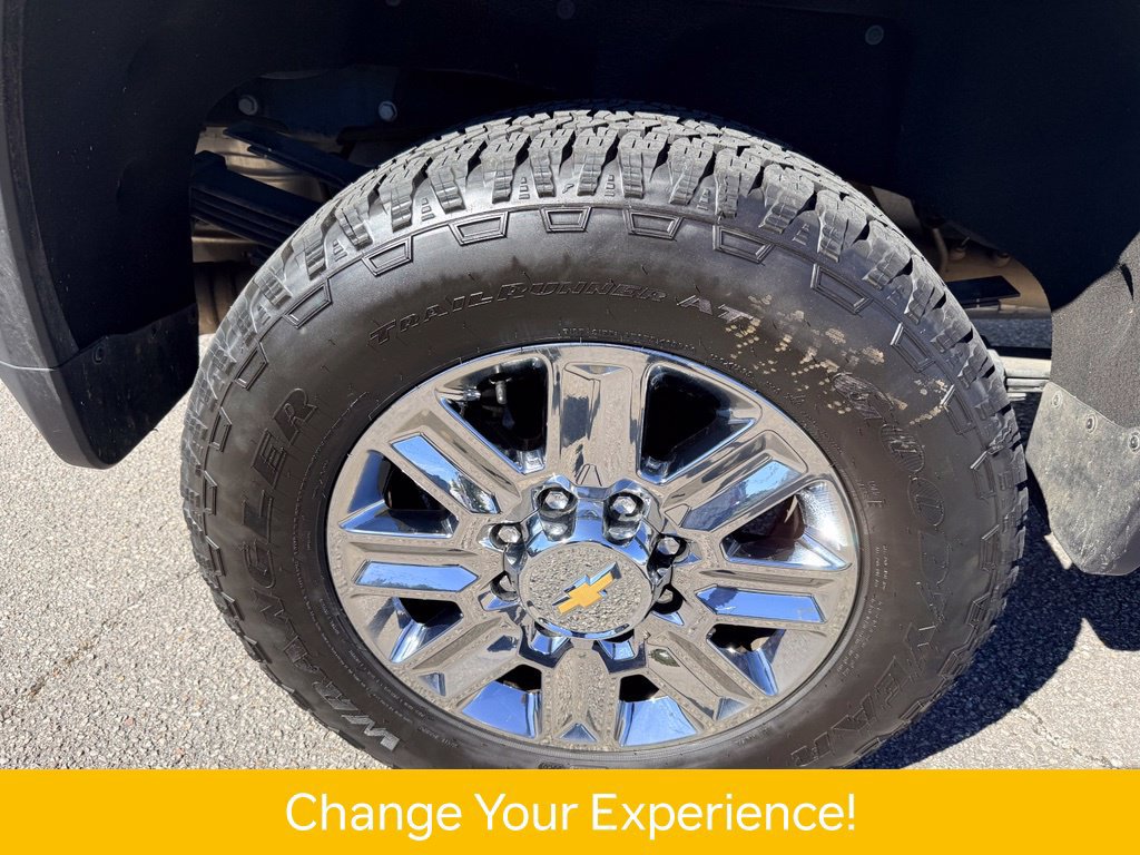 Used 2026 Chevrolet Silverado 2500 High Country w/ High Country Premium Package AWD/4WD image 36
