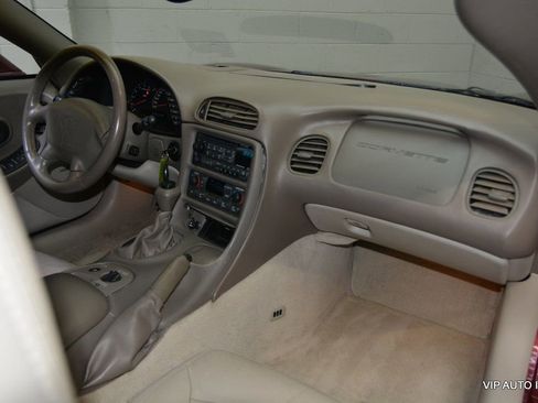 Used 2003 Chevrolet Corvette Convertible w/ Preferred Equipment Group1 RWD image 16
