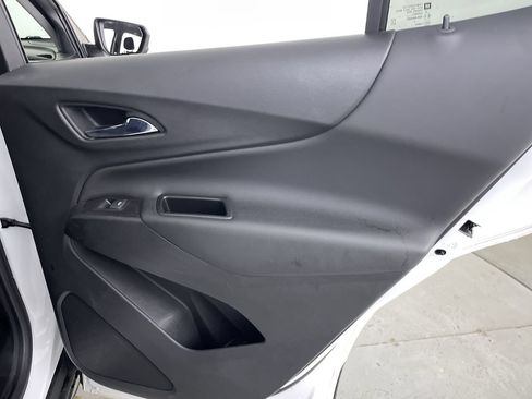 Used 2020 Chevrolet Equinox LT AWD/4WD image 22