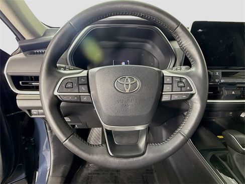 Certified 2024 Toyota Grand Highlander XLE image 11