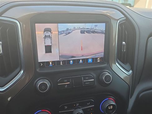 Used 2022 Chevrolet Silverado 2500 High Country w/ Technology Package AWD/4WD image 13