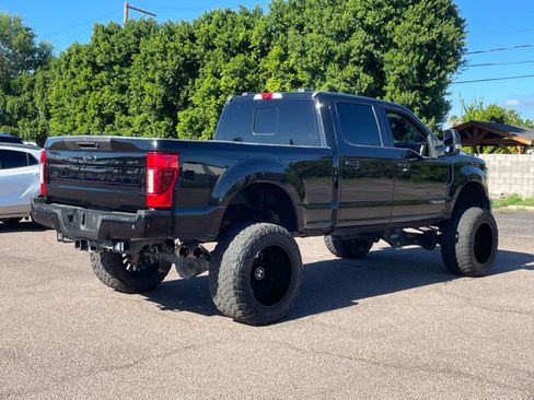 Used 2020 Ford F350 Lariat image 3