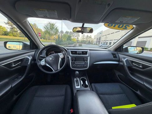 Used 2016 Nissan Altima 2.5 S w/ Power Driver Seat Package image 9