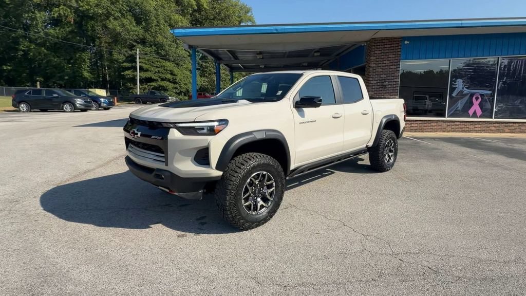 New 2026 Chevrolet Colorado ZR2 w/ Technology Package AWD/4WD image 4