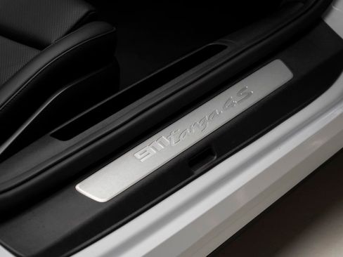 Used 2024 Porsche 911 Targa 4S w/ Premium Package image 49