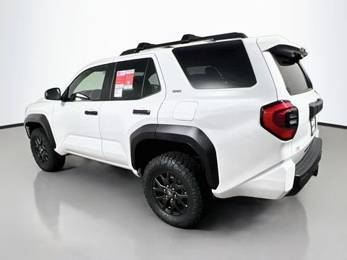New 2026 Toyota 4Runner SR5 AWD/4WD image 5