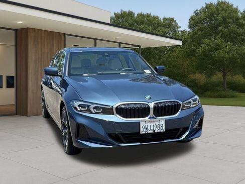 Used 2026 BMW 330i Sedan w/ Premium Package RWD image 5