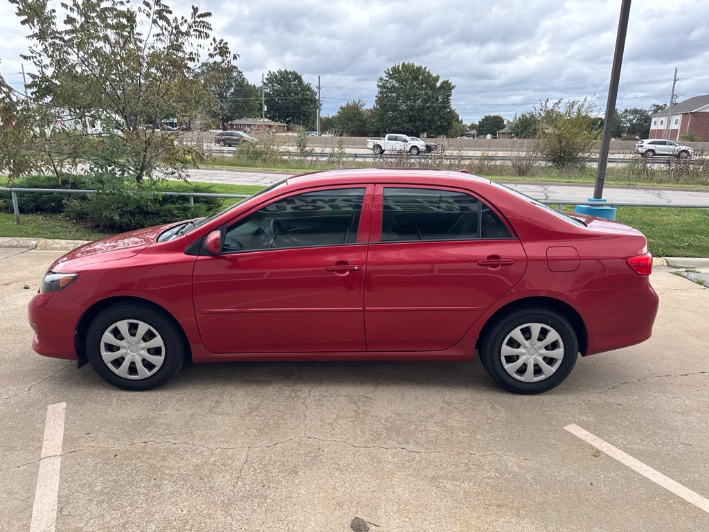 Used 2010 Toyota Corolla FWD image 3