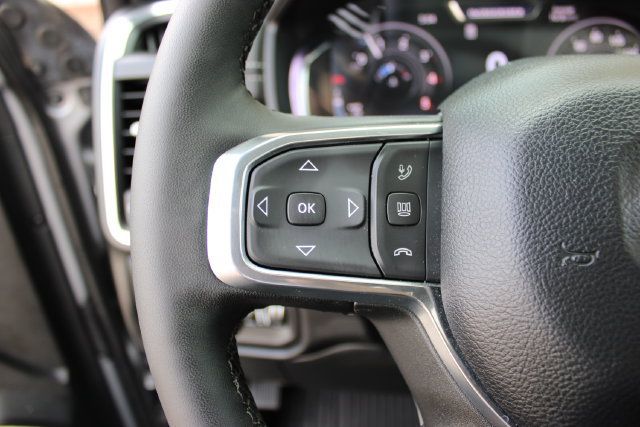 Used 2025 RAM 2500 Laramie AWD/4WD image 23