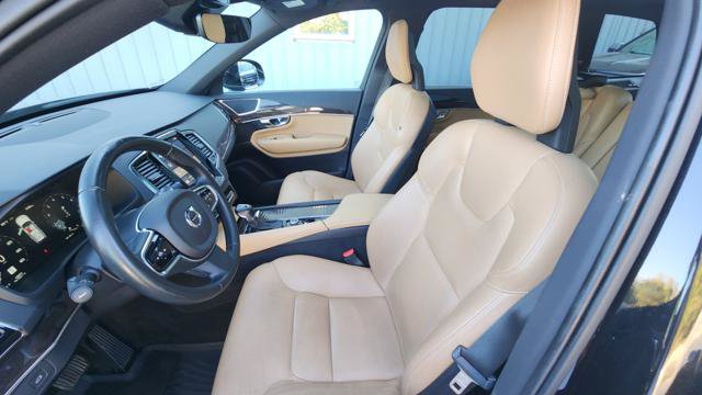 Used 2016 Volvo XC90 T6 Momentum w/ Momentum Plus Package AWD/4WD image 11