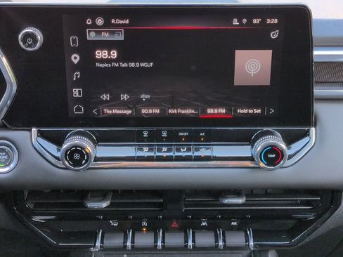 Used 2025 GMC Canyon Elevation w/ Technology Package RWD image 18