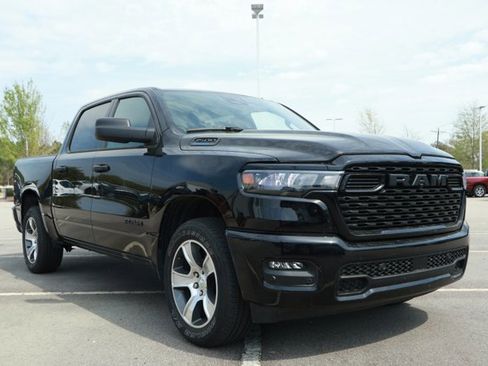 Used 2025 RAM 1500 Tradesman AWD/4WD image 3