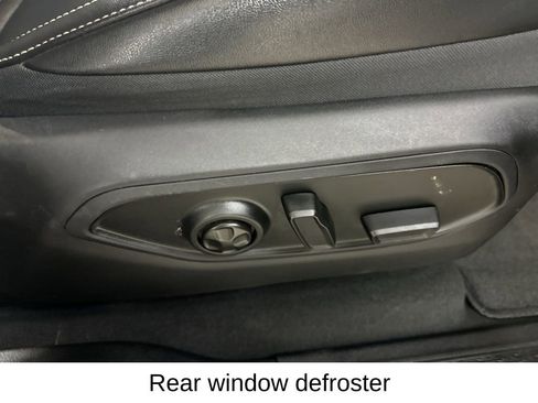 Used 2023 Jeep Grand Cherokee Limited w/ Black Appearance Package image 22