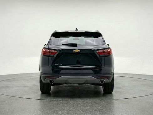 Used 2025 Chevrolet Blazer LT FWD image 7
