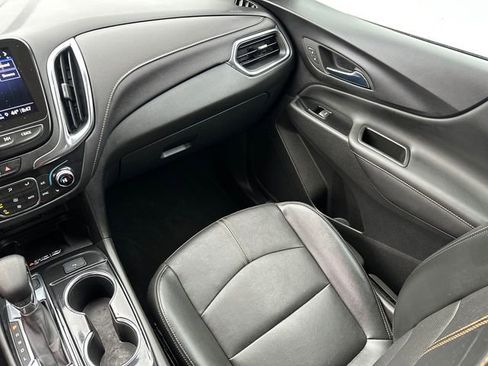 Used 2022 Chevrolet Equinox Premier w/ Redline Edition image 18