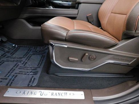 Used 2025 Ford F250 King Ranch w/ FX4 Off-Road Package image 20