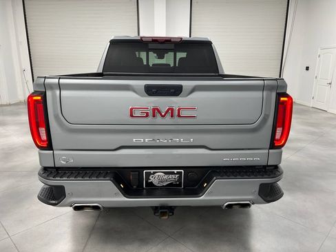 Used 2025 GMC Sierra 1500 Denali w/ Technology Package AWD/4WD image 8