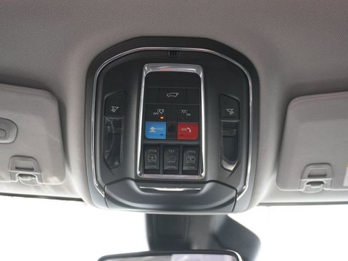 Used 2023 Jeep Grand Cherokee L Limited w/ Black Appearance Package AWD/4WD image 27