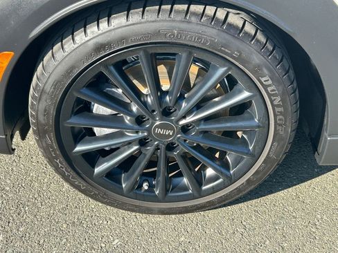 Used 2023 MINI Cooper S image 9