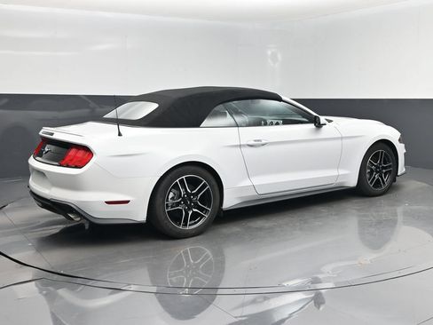 Used 2023 Ford Mustang Premium RWD image 3