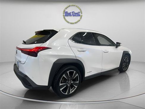 Used 2019 Lexus UX 250h w/ Premium Package AWD/4WD image 4