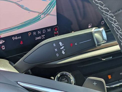 Used 2024 Buick Envision Avenir image 11