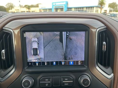 Used 2022 Chevrolet Silverado 3500 High Country image 30