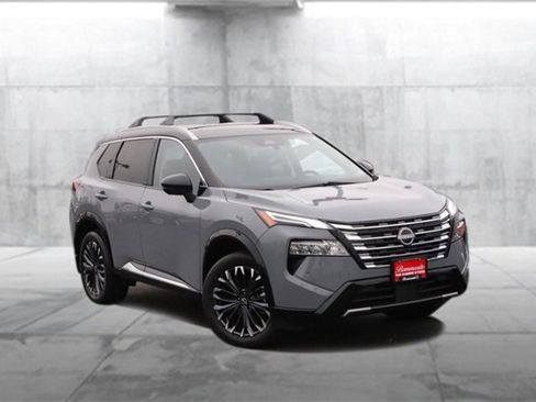 Certified 2025 Nissan Rogue Platinum image 2