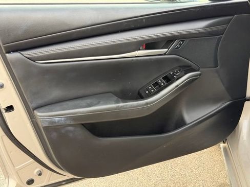 Used 2025 MAZDA MAZDA3 s FWD image 13