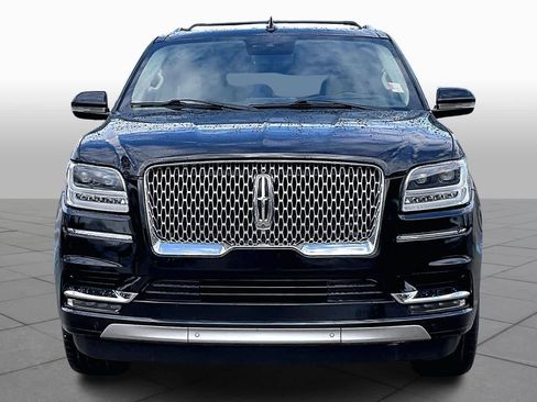 Used 2021 Lincoln Navigator Reserve w/ Luxury Package image 3