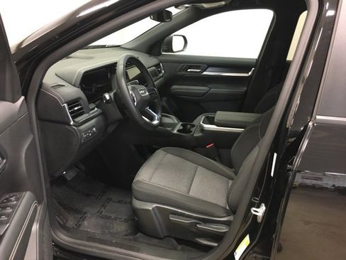 Used 2025 GMC Terrain Elevation image 17