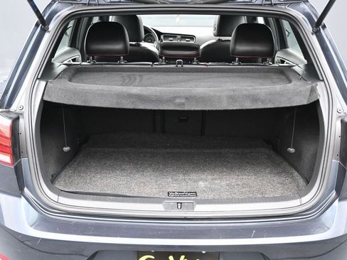 Used 2018 Volkswagen GTI SE w/ SE Leather Package image 16