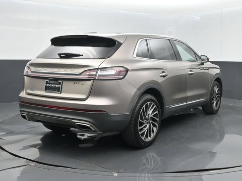 Used 2019 Lincoln Nautilus Reserve AWD/4WD image 7