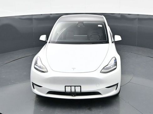 Used 2023 Tesla Model Y Long Range AWD/4WD image 28