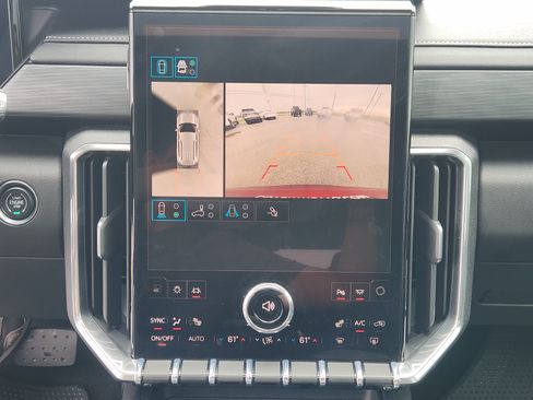 Used 2026 GMC Acadia Elevation w/ Black Edition FWD image 19