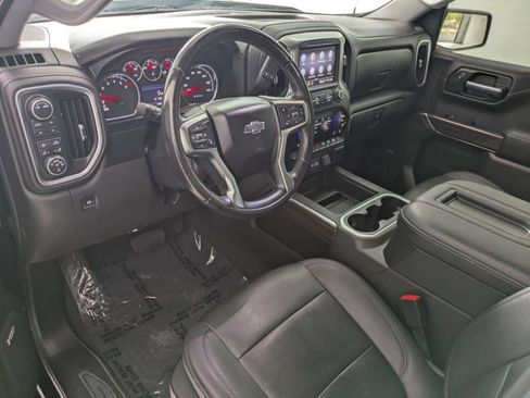 Used 2021 Chevrolet Silverado 1500 LT Trail Boss w/ Convenience Package II image 9
