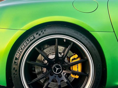 Used 2020 Mercedes-Benz AMG GT R image 18