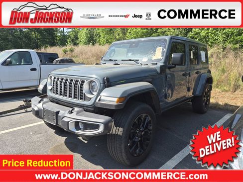 Used 2025 Jeep Wrangler Unlimited Sahara w/ Safety Group AWD/4WD image 1