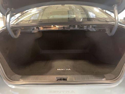 Used 2024 Nissan Sentra SR w/ SR Premium Package image 22