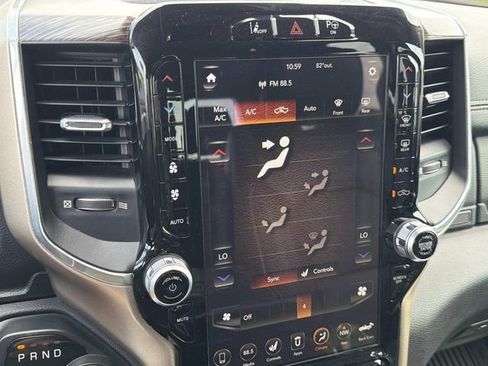Used 2019 RAM 1500 Laramie AWD/4WD image 31